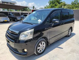 Toyota Noah 2007 Black