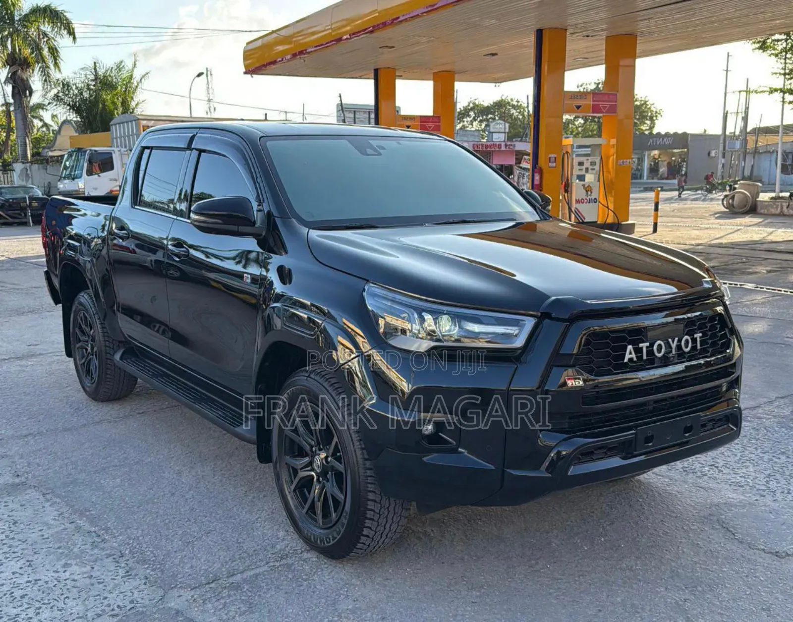 Toyota Hilux 2022 Black