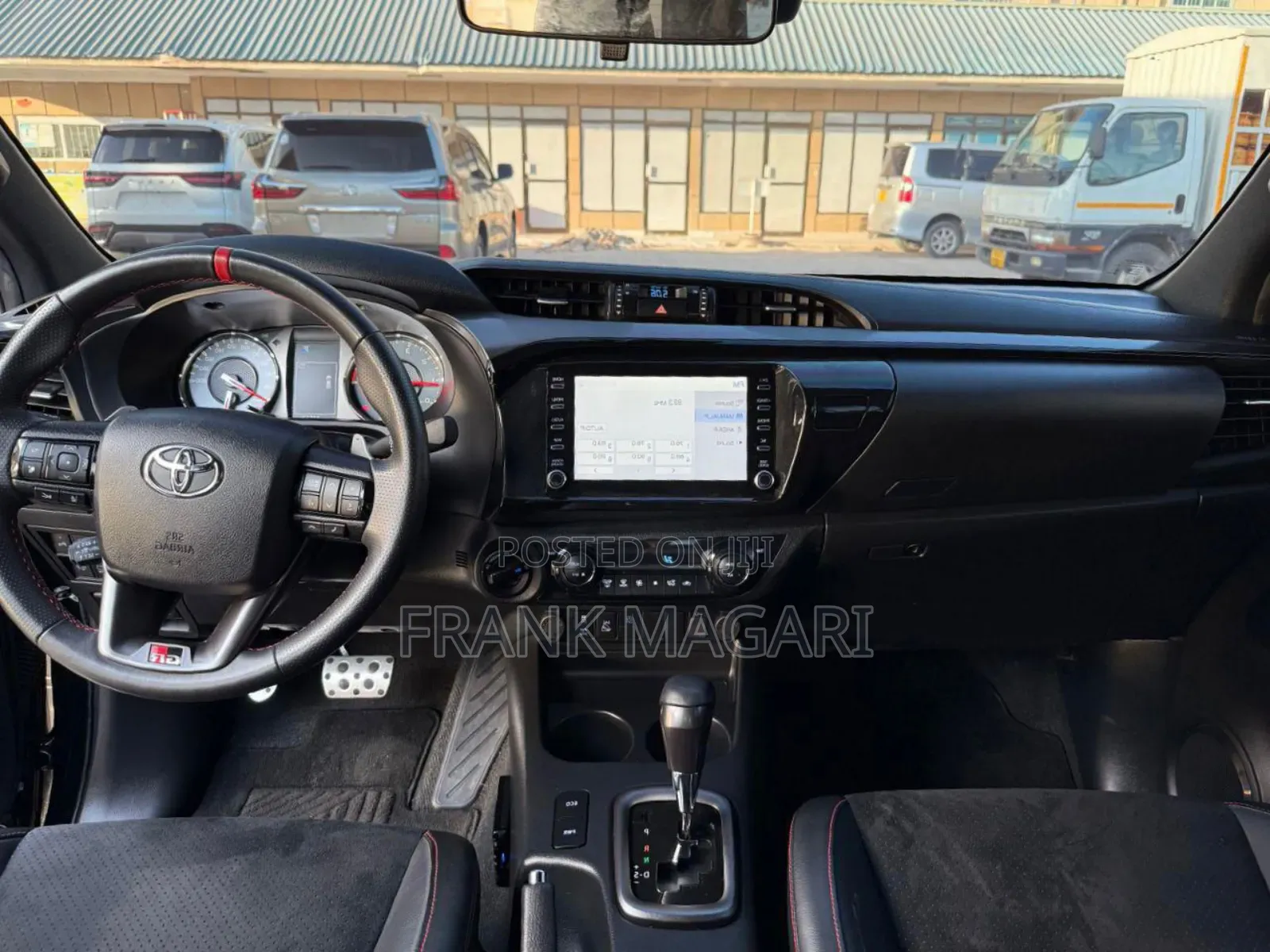 Toyota Hilux 2022 Black
