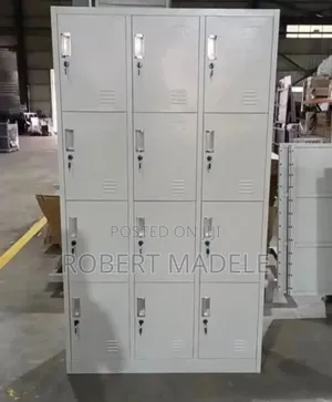 Locker Droo 12