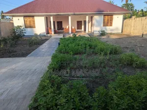 4bdrm Bungalow in House, Kunduchi for sale