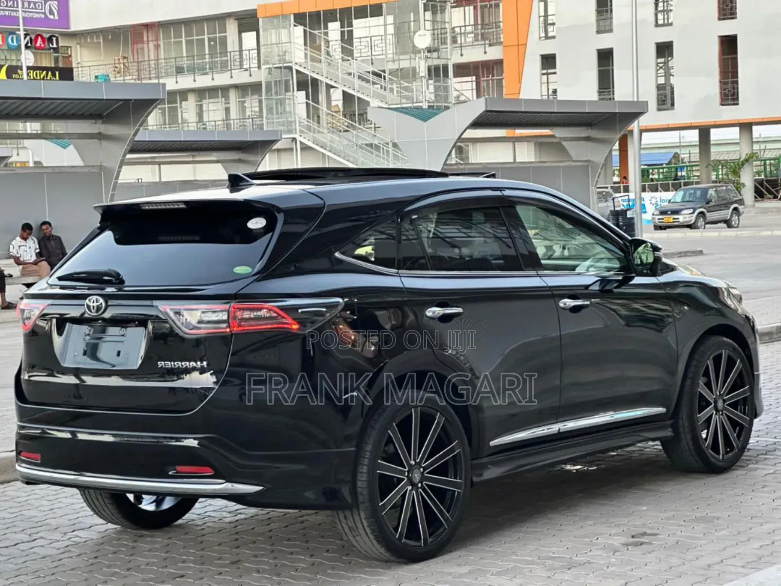 Toyota Harrier 2.0 4WD 2014 Black