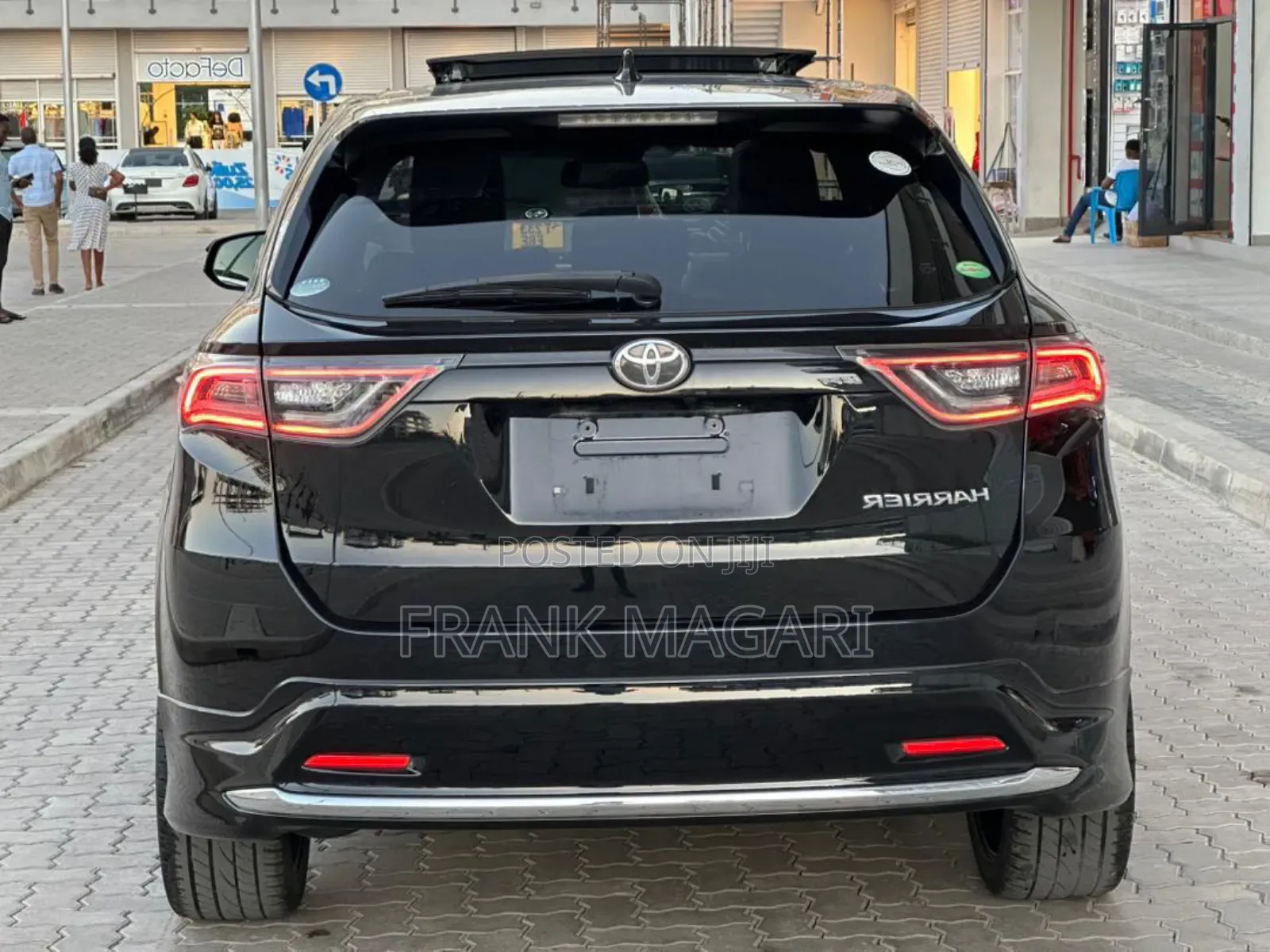 Toyota Harrier 2.0 4WD 2014 Black