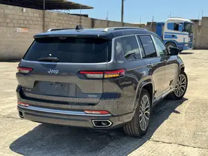 New Jeep Grand Cherokee Summit Reserve 4x4 2023 Gray