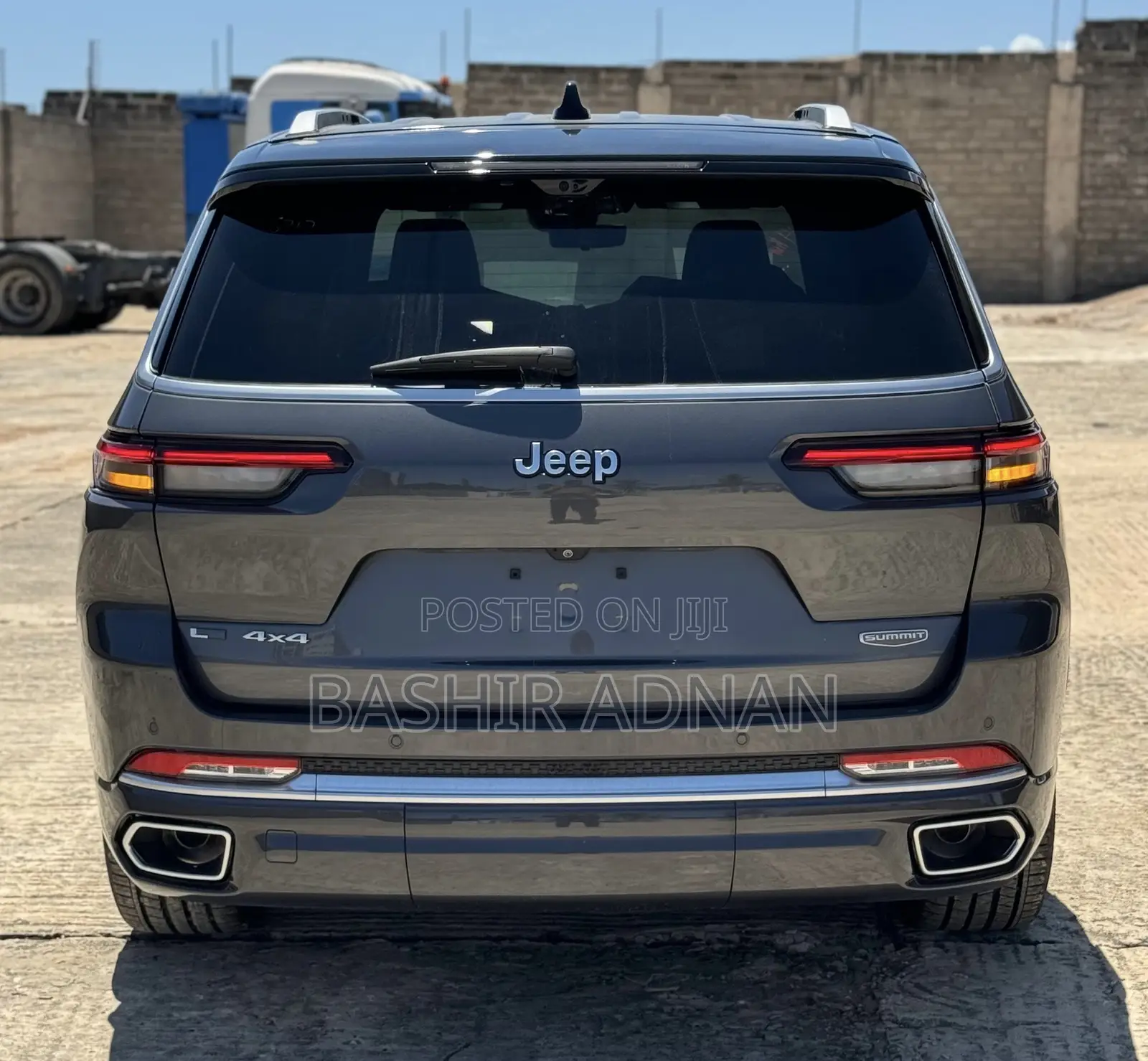 New Jeep Grand Cherokee Summit Reserve 4x4 2023 Gray