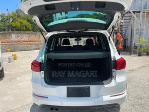 Volkswagen Touareg 2012 White