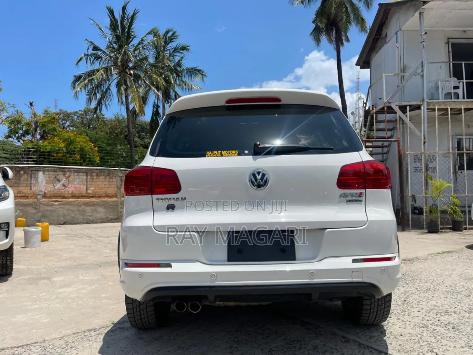 Volkswagen Touareg 2012 White