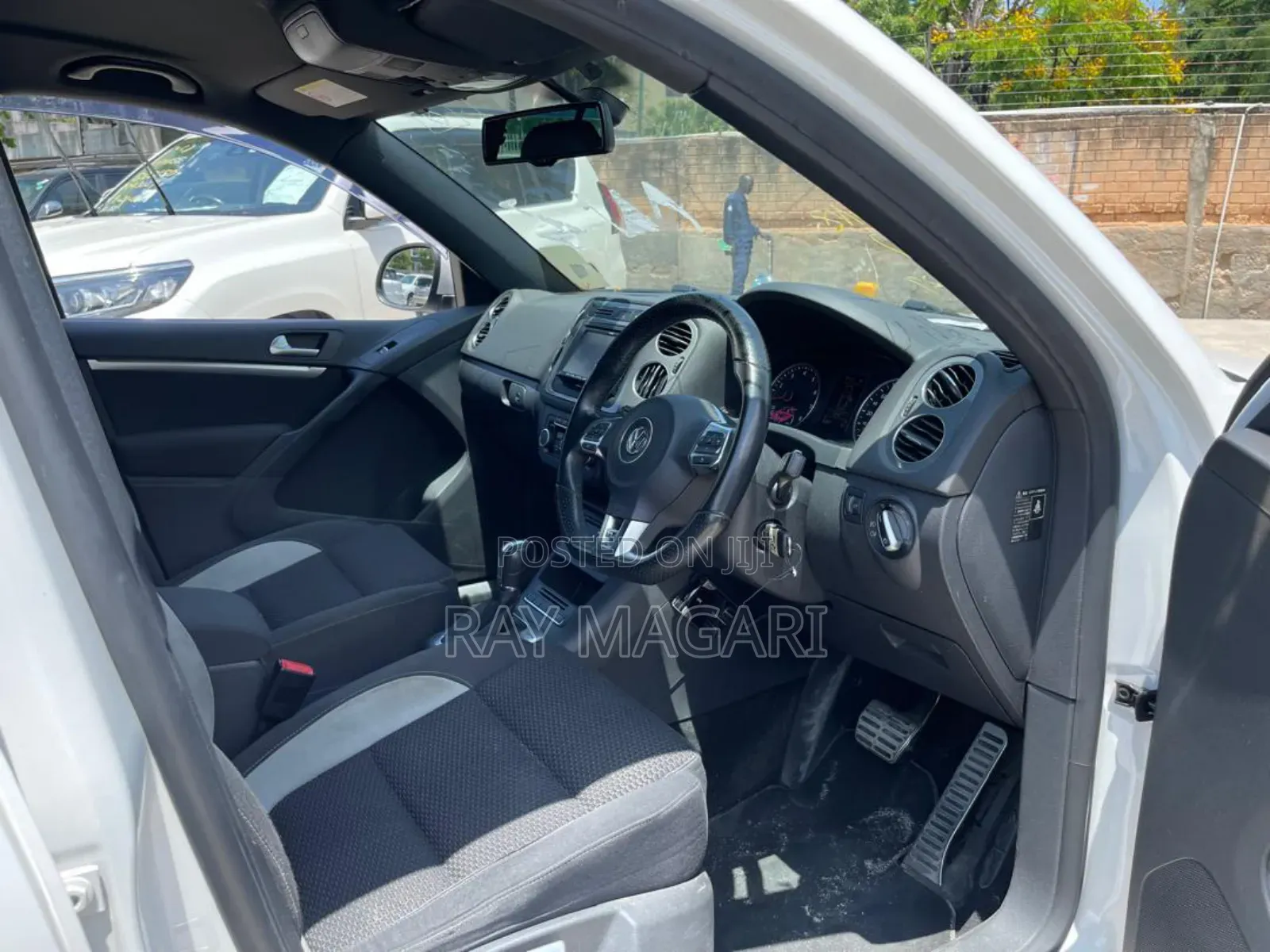 Volkswagen Touareg 2012 White