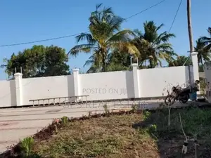 4bdrm House in Kibada Shangwe, Kigamboni for sale