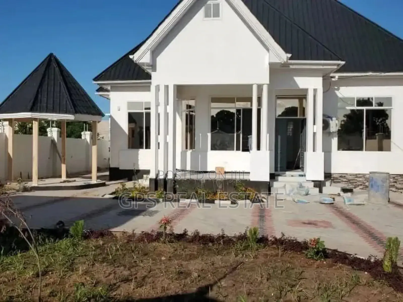 4bdrm House in Kibada Shangwe, Kigamboni for sale