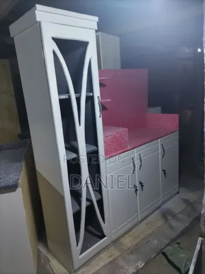 Kitchen Carbinate L Shape Rangi Nyeupe Na Pink 4 Doors