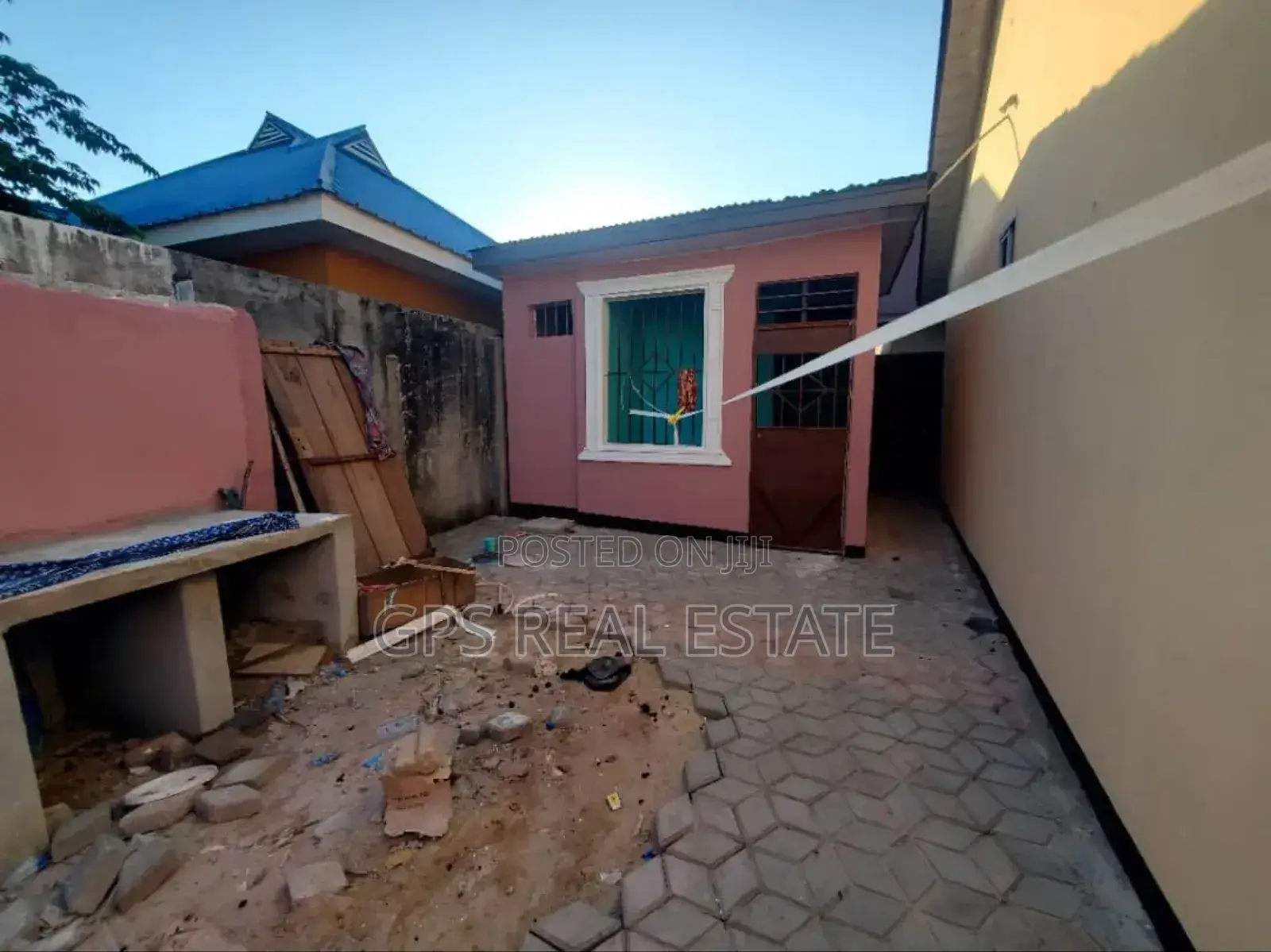 5bdrm House in Mbagala Chamazi, Temeke for sale