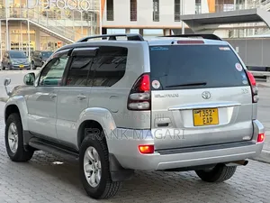 Toyota Land Cruiser Prado 2006 Silver