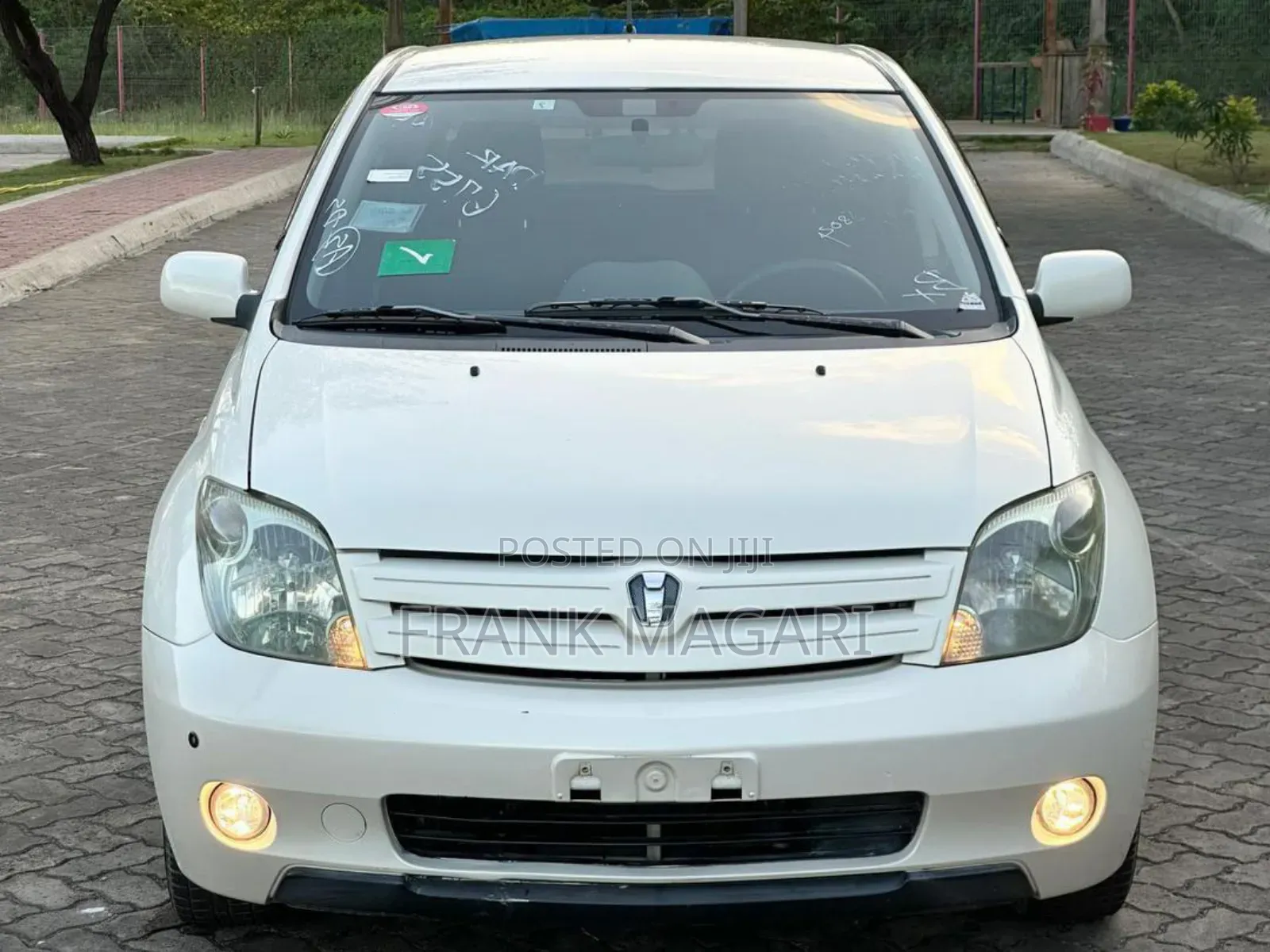 Toyota IST 2004 White