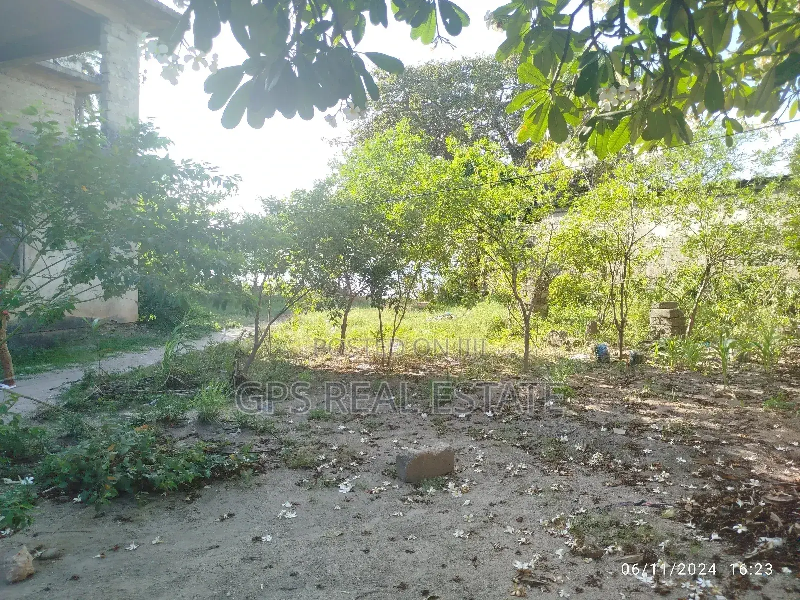 5bdrm House in Msasani, Kinondoni for sale