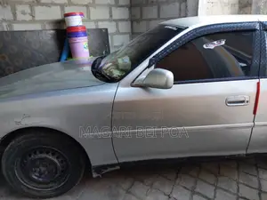 Toyota Cresta 2000 Silver