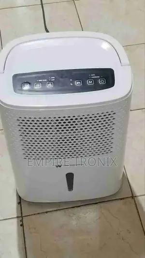 White Westinghouse 12L Dehumidifier With Air Purifier Wde122
