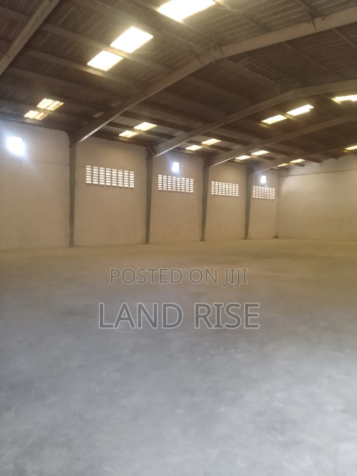 1000 SQM in Tazara
