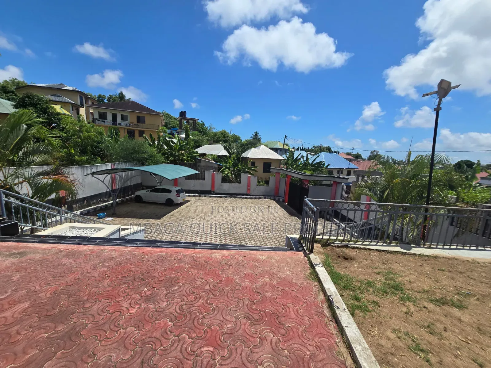 3bdrm House in Salasala Kinzudi, Kunduchi for sale
