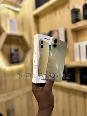 New Samsung Galaxy A06 128 GB Gold