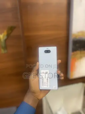 Sony Xperia 8 SOV42 64 GB Gray