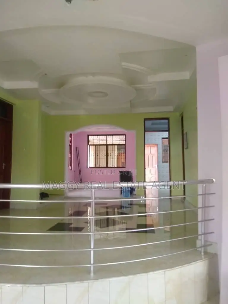 9bdrm House in Bunju Beach for rent