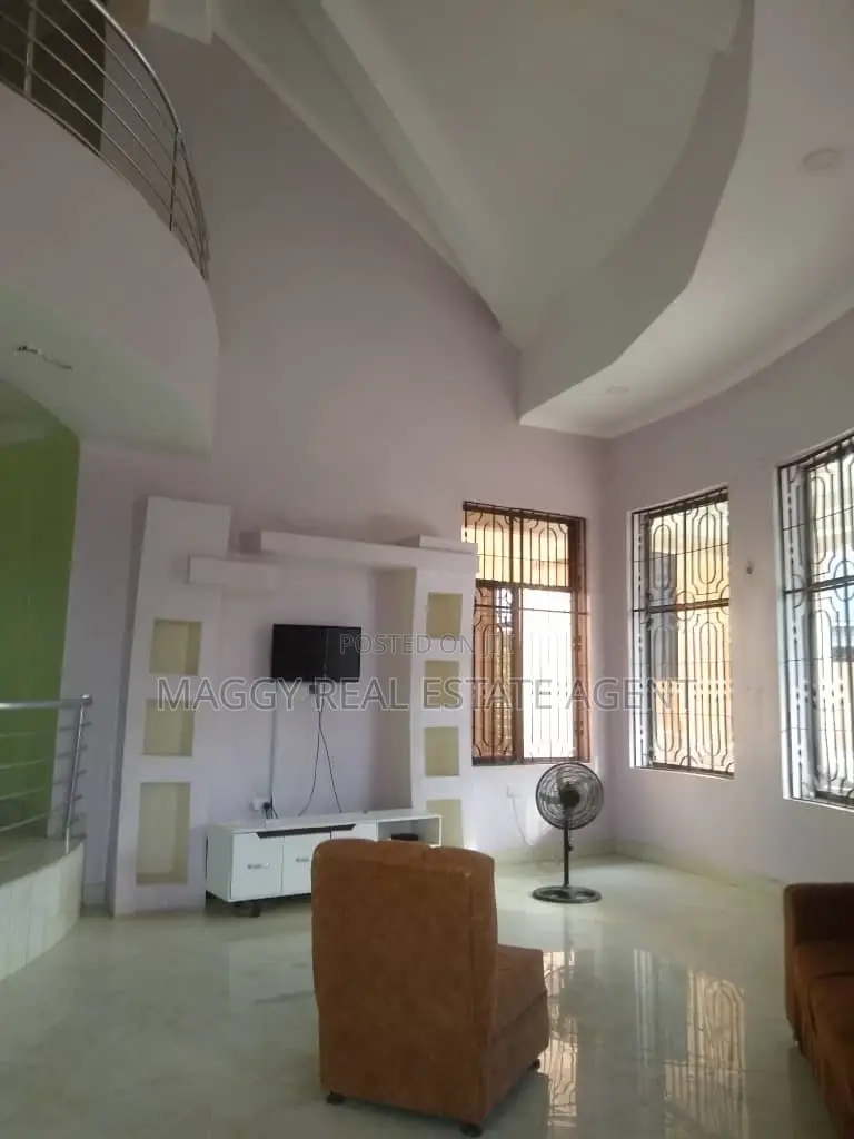9bdrm House in Bunju Beach for rent