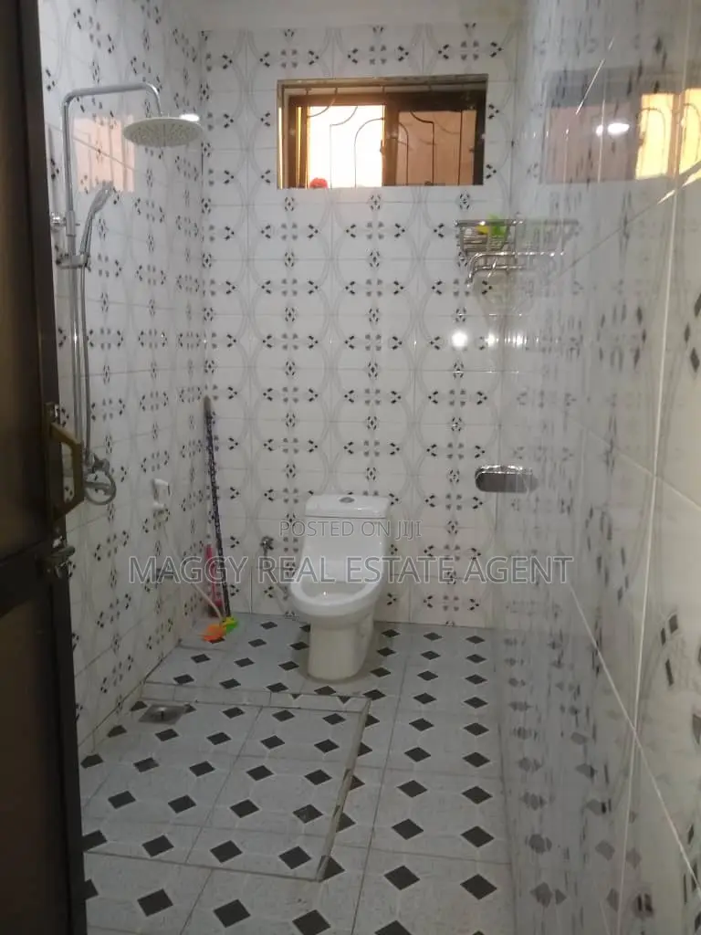 9bdrm House in Bunju Beach for rent