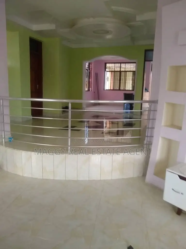 9bdrm House in Bunju Beach for rent