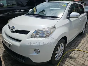 Toyota IST 2007 White