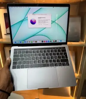 Laptop Apple MacBook Pro 2017 16GB Intel Core I7 SSD 1T