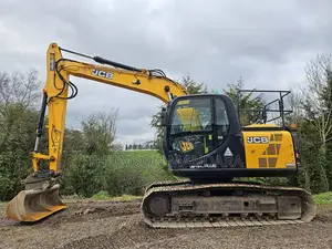 JCB Js131lc in UK