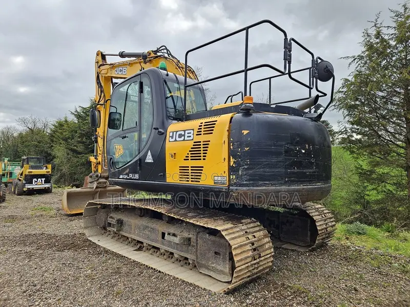 JCB Js131lc in UK
