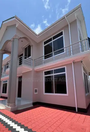 4bdrm House in Bunju Beach for rent