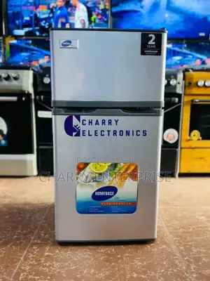 Homebase Fridge Ndogo Ya Milango Miwil 80L Yenye Freezer Juu
