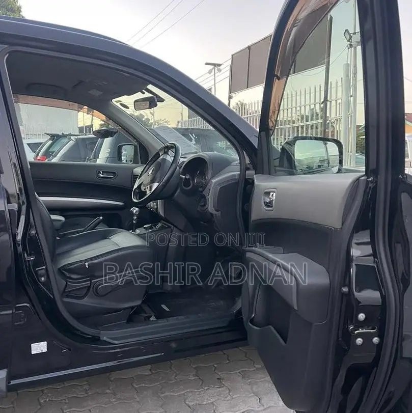 Nissan X-Trail 2010 Black