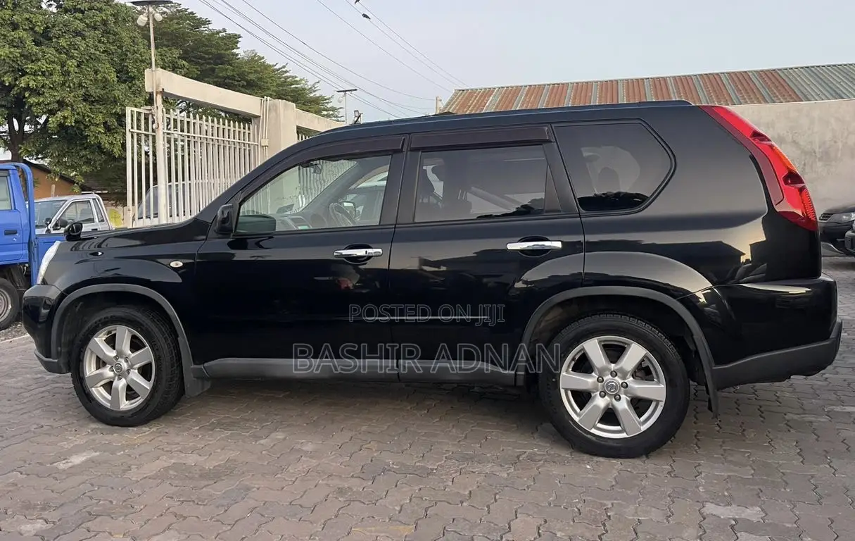 Nissan X-Trail 2010 Black