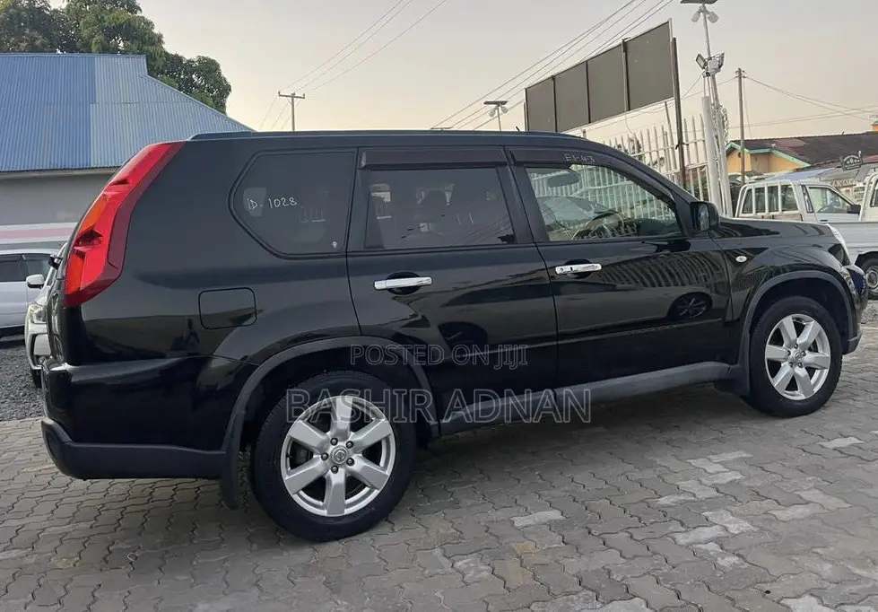 Nissan X-Trail 2010 Black