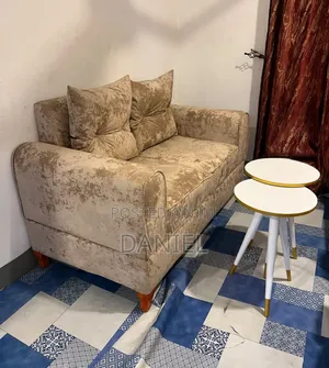 Sofa Set Ya 2:2:1:1 Rangi Ya Brown