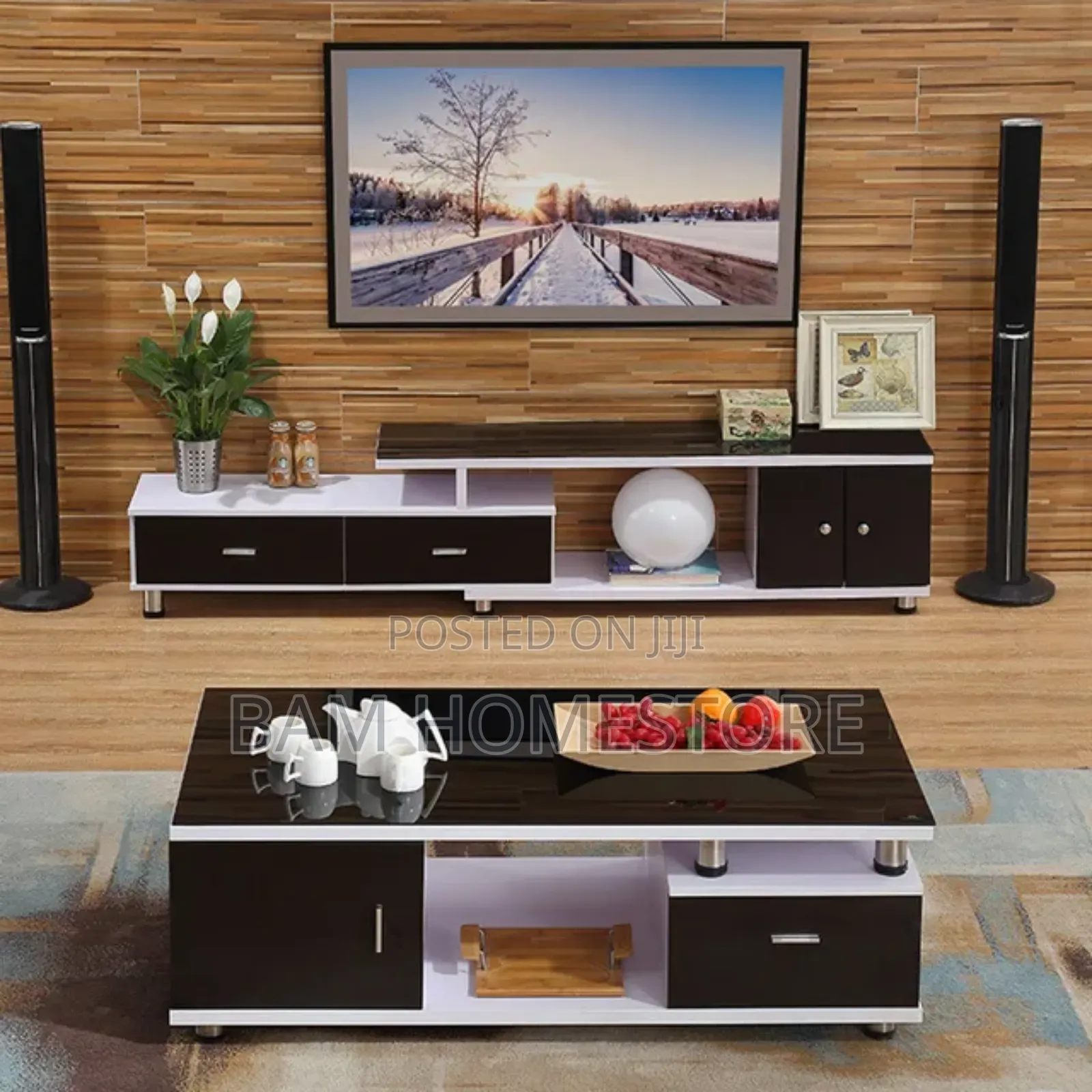 Black White Showcase+ Coffee Table