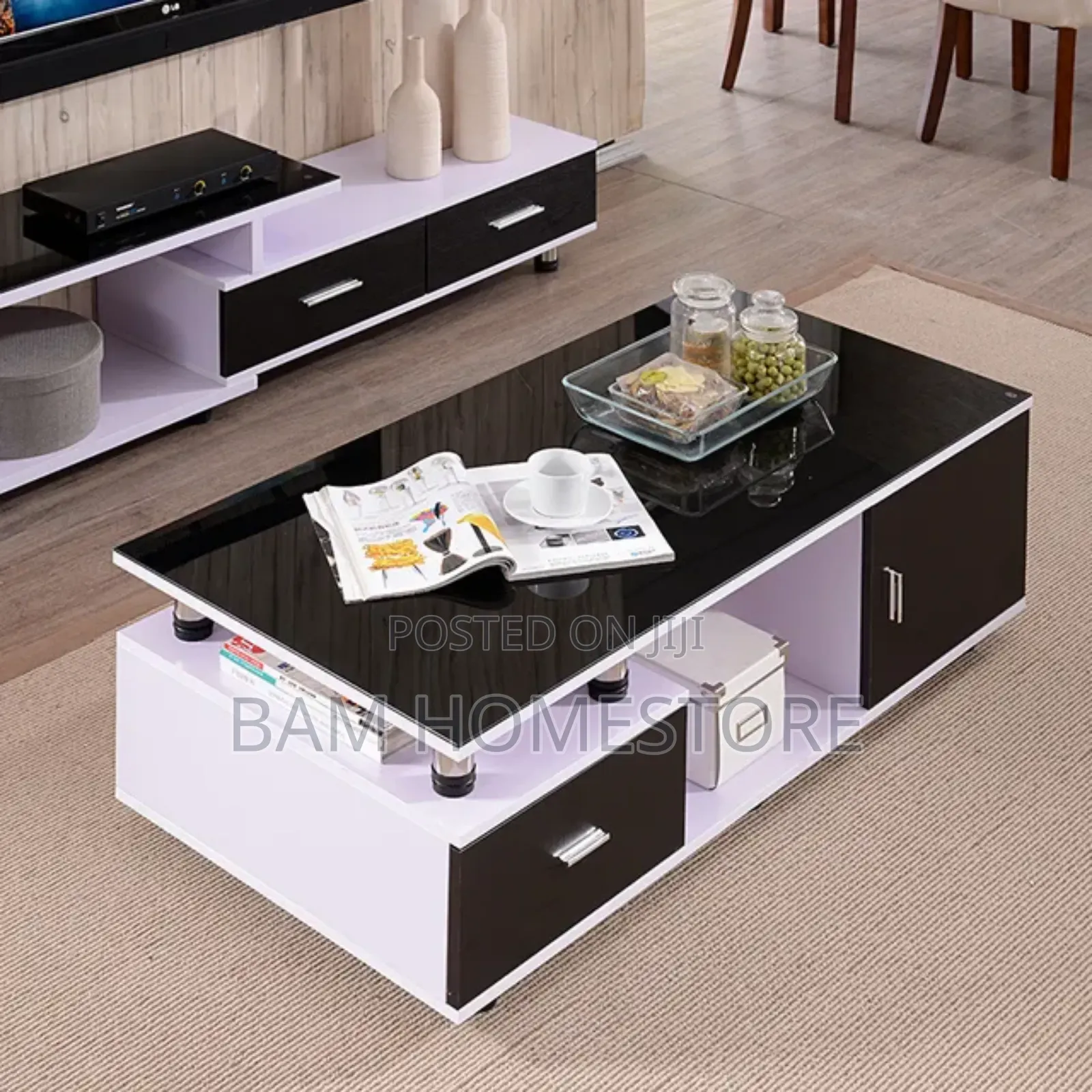 Black White Showcase+ Coffee Table