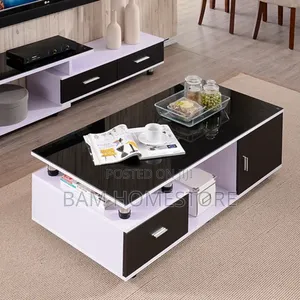 Black White Showcase+ Coffee Table