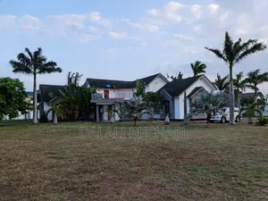 5bdrm House in Bahari Beach, Kunduchi for sale