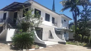 6bdrm House in Masaki Chole Road for rent