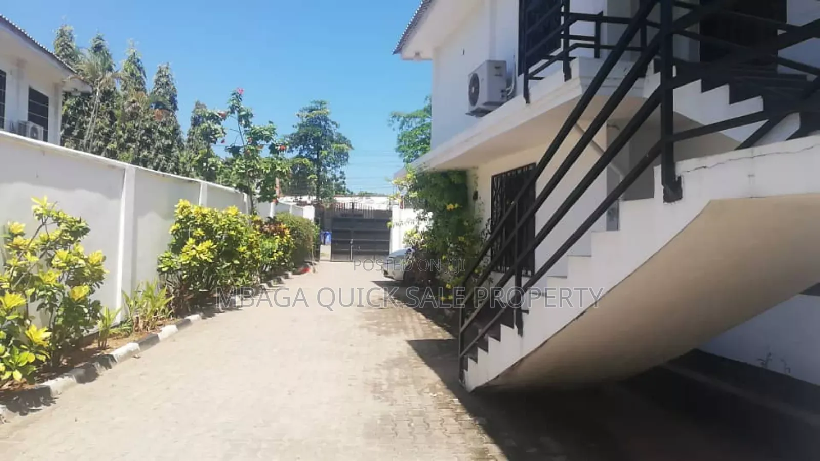 6bdrm House in Masaki Chole Road for rent