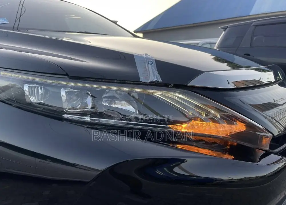 Toyota Harrier 2.0 2014 Black