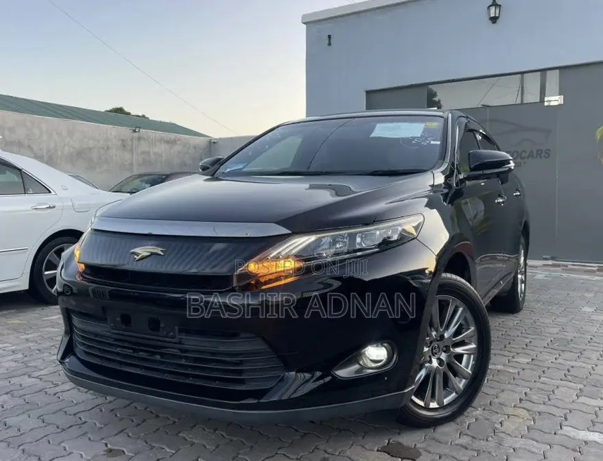 Toyota Harrier 2.0 2014 Black
