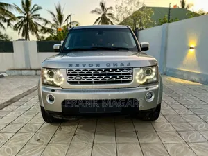 Land Rover Discovery 2011 Gold