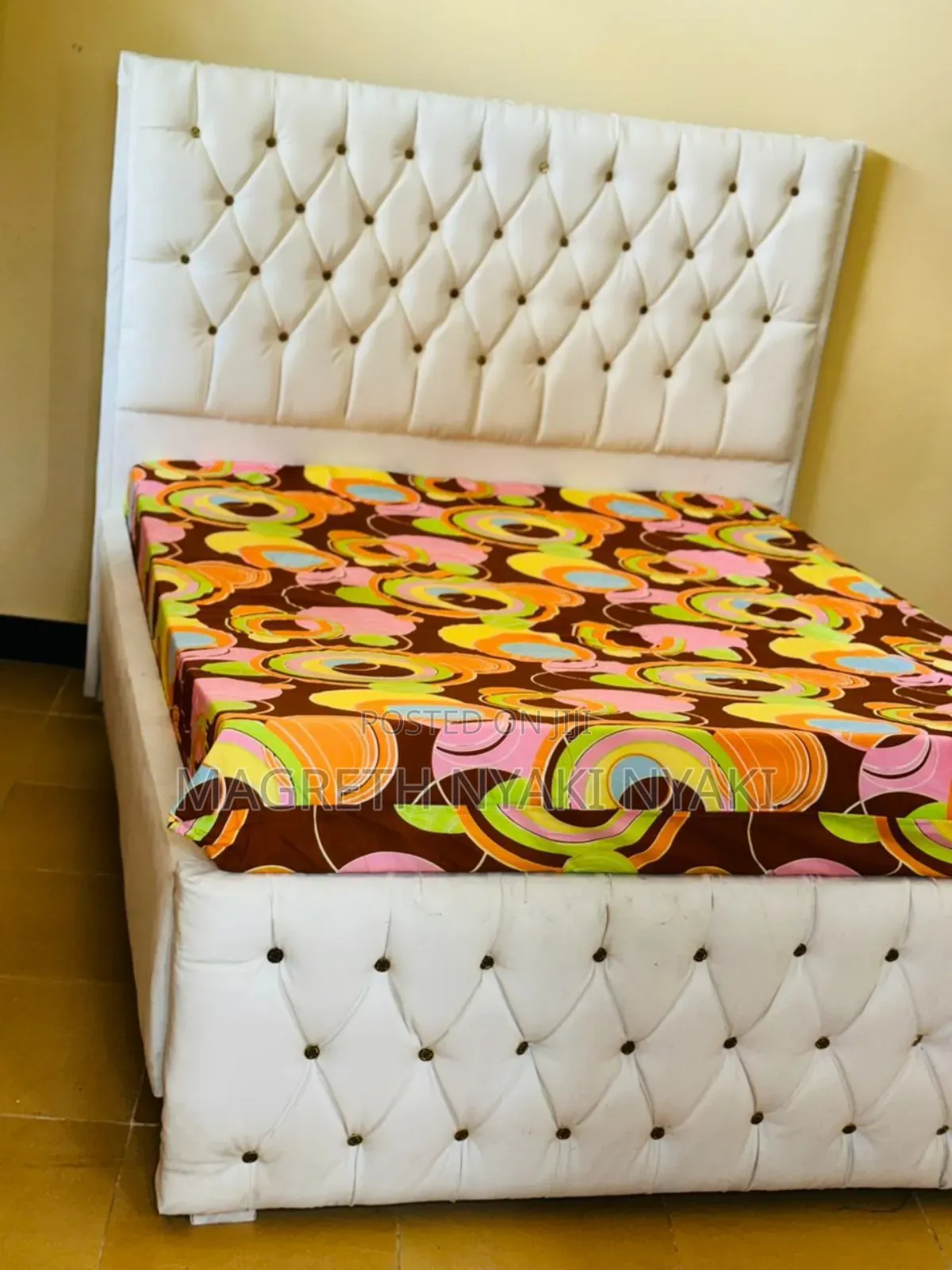 Kitanda Bed Sofa Na Godoro