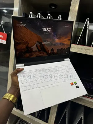 New Laptop HP Victus 15 16GB AMD Ryzen 5 SSD 512GB